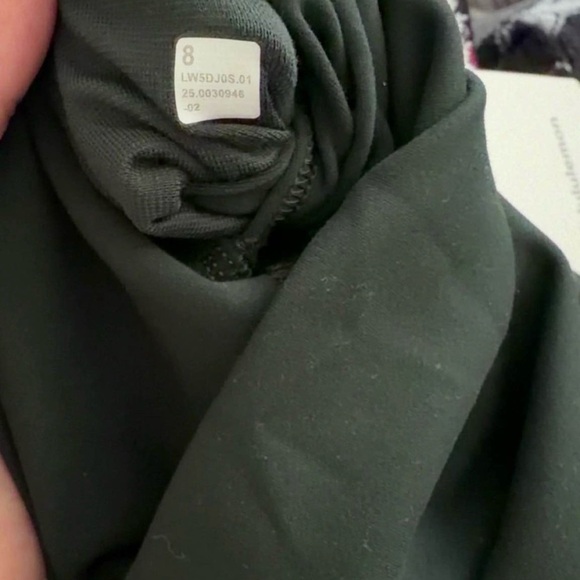 lululemon Wunder Train Leggings - Picture 4 of 4